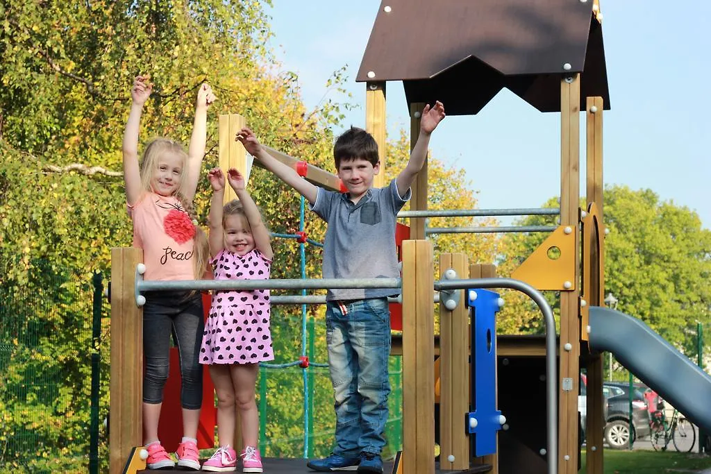 Resort Kenmare Bay Hotel Lodges Killarney