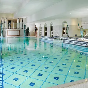 4* Отель Towers & Leisure Centre