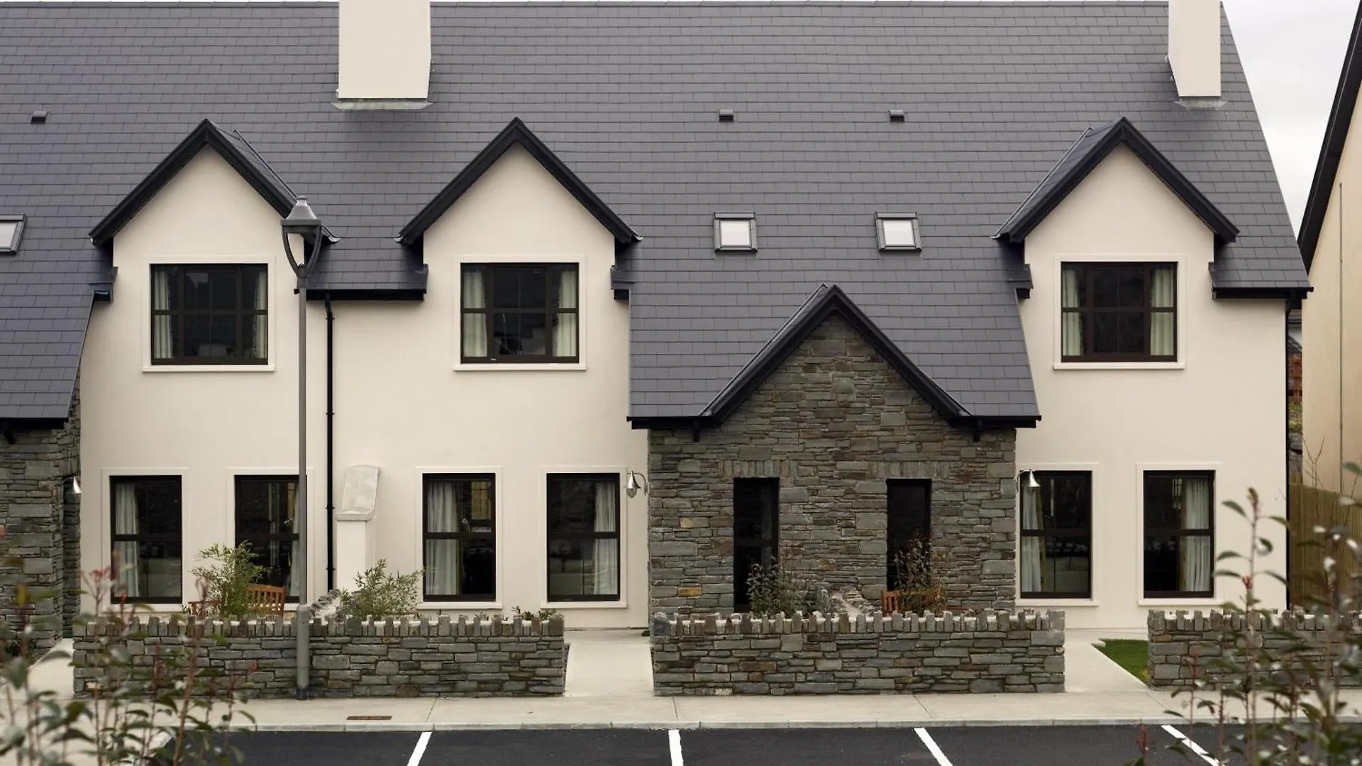 Kenmare Bay Hotel Lodges Killarney